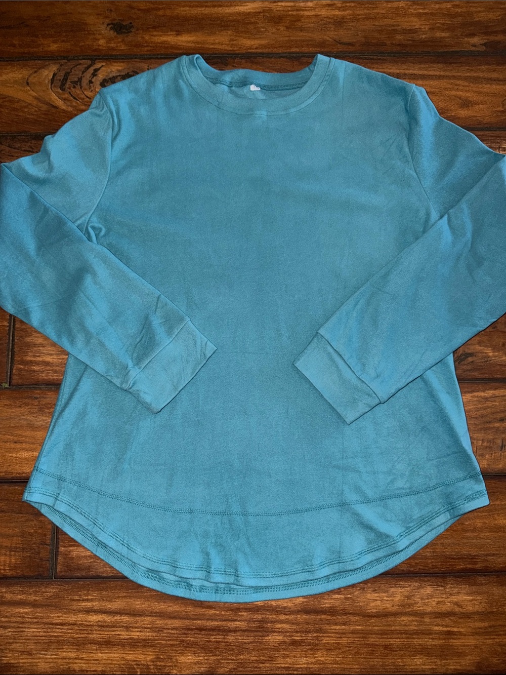 Women's Long-Sleeve Lightweight Crewneck Sweatshirt in Teal